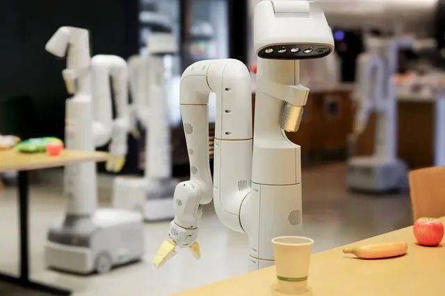 谷歌制定“机器人宪法”,以保障 AI 机器人不会对人类造成伤害