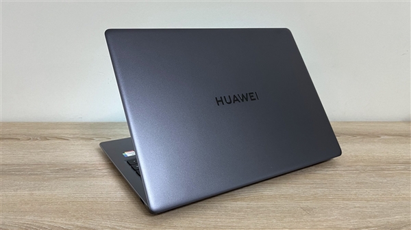 华为发布“纯净鸿蒙”内测计划,Mate 60等机型先期参与