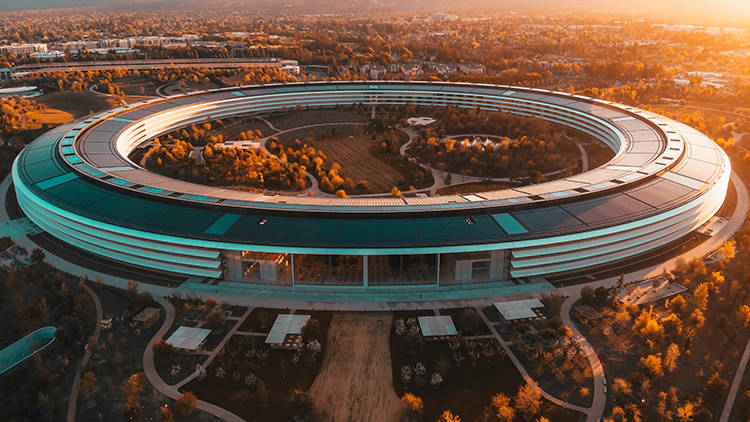 苹果或将在WWDC2024上推动AI，iOS18的Siri有望迎来智能升级