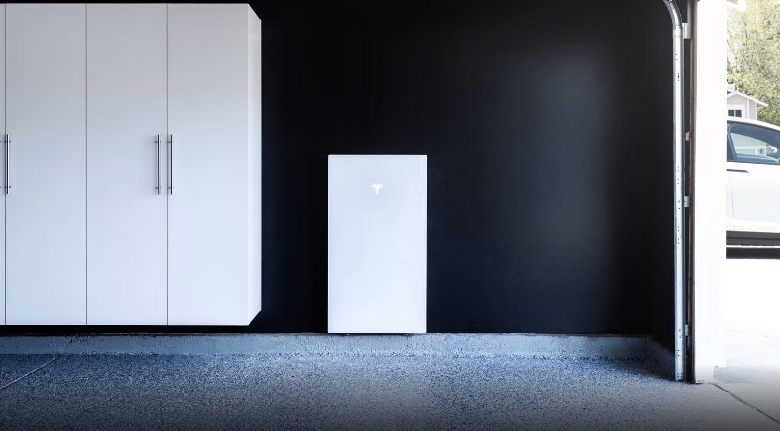 特斯拉家用储能系统 Powerwall 全球安装量突破 60 万台,去年在美市场份额达 30.2%