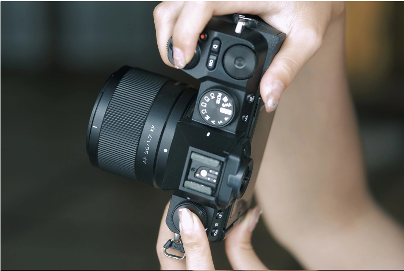 唯卓仕AF 56mm F1.7镜头XF/Z卡口版定价公布,仅售899元