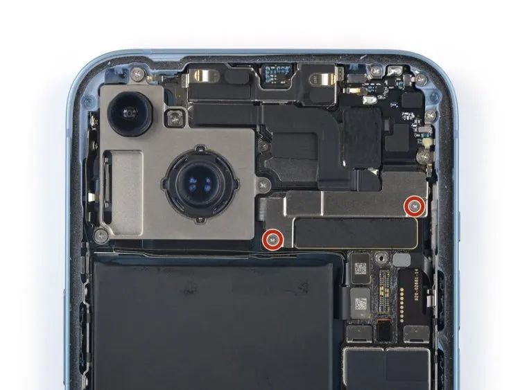 iPhone16 系列相机模组曝光,怎么又改回来了