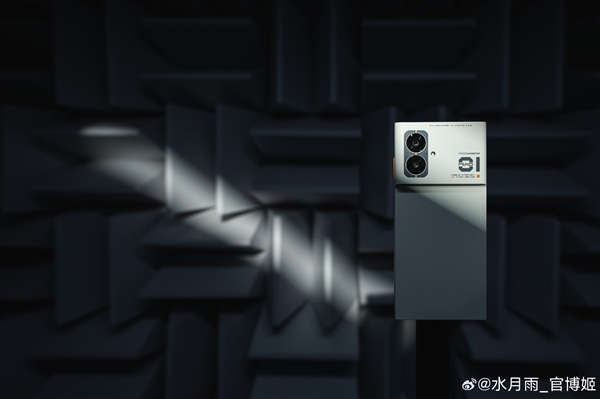 水月雨首推手机MIAD01:音乐与通信的完美融合