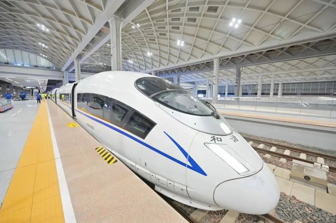 国铁集团发布“部分高铁列车实行市场化票价机制十问”,对定价等问题进行了回应