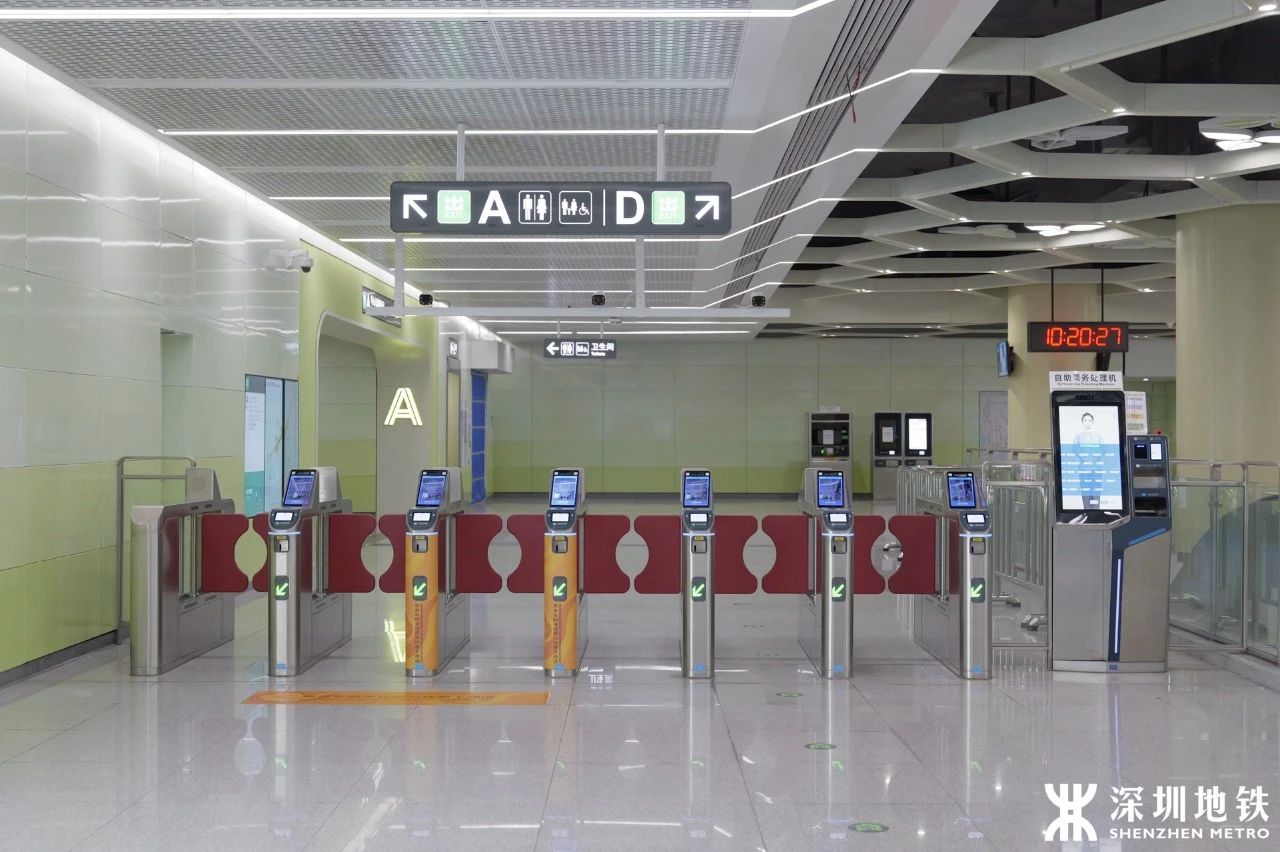 深圳地铁首次试点“闸门常开”,刷卡或扫码后可直接进站