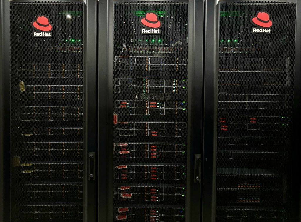 业内首次,三星建成新中心:CXL 相关产品经其验证后可立即向 Red Hat 申请注册