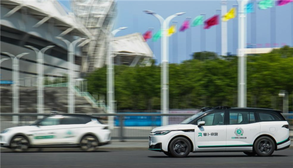 搭载四台激光雷达,萝卜快跑第六代无人车年内亮相