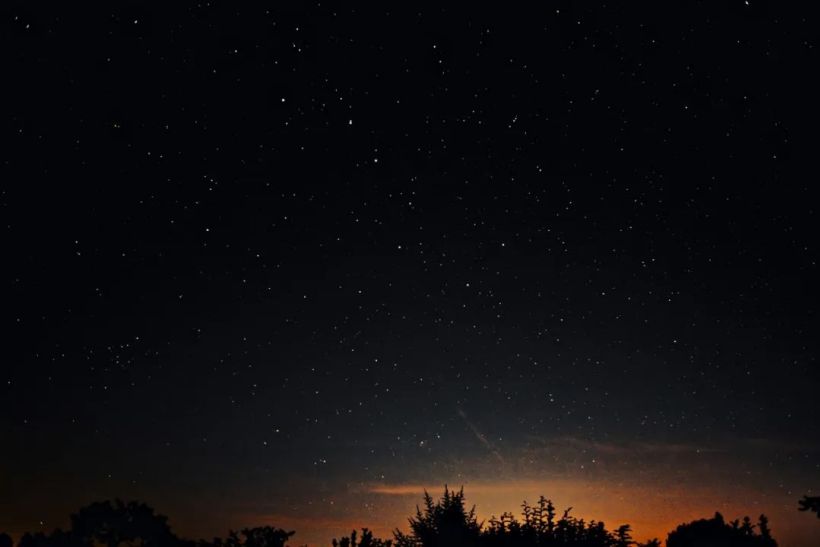 夏天夜晚拍不到银河,可以试试拍摄这几个星空主题