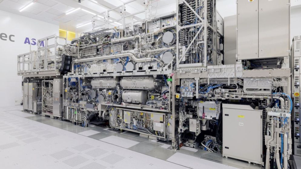 三星冲击高端代工新挑战:削减 High-NA EUV 光刻机采购、被曝中止和 ASML 合建研究中心