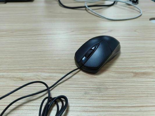 win11鼠标不受控制自己跳不停怎么办 
