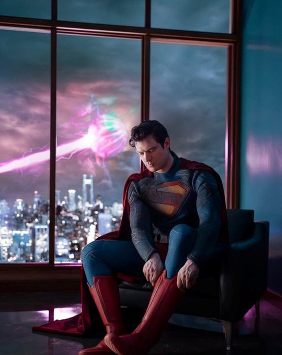 DC 新片《超人》首张海报发布,2025 年 7 月 11 日北美上映 DC 新片《超人》首张海报发布,2025 年 7 月 11 日北美上映
