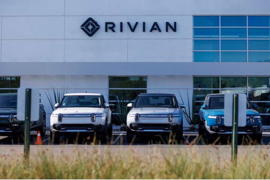 Rivian一季度赚12.4亿，预计今年交付量减少