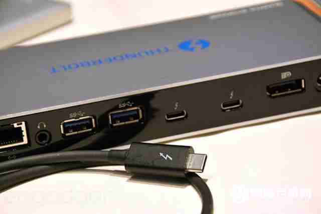 win10系统thunderbolt端口是什么