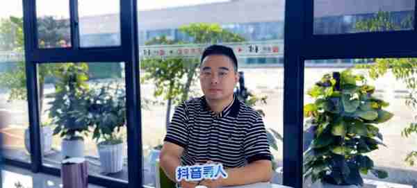 八旬老人幼时逃荒后忘记家乡 抖音寻人志愿者2天为其找到亲人