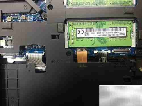 Alienware 17 R4拆机详解