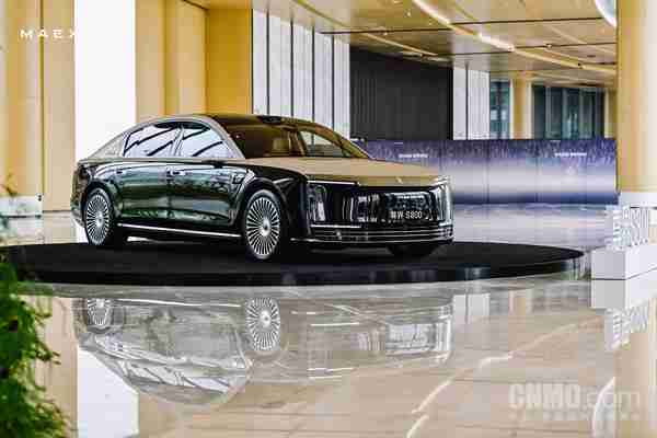 尊界S800上市四个月大定破15000台！起售价70.8万元