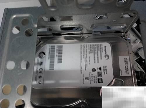 惠普主机硬盘更换教程详解