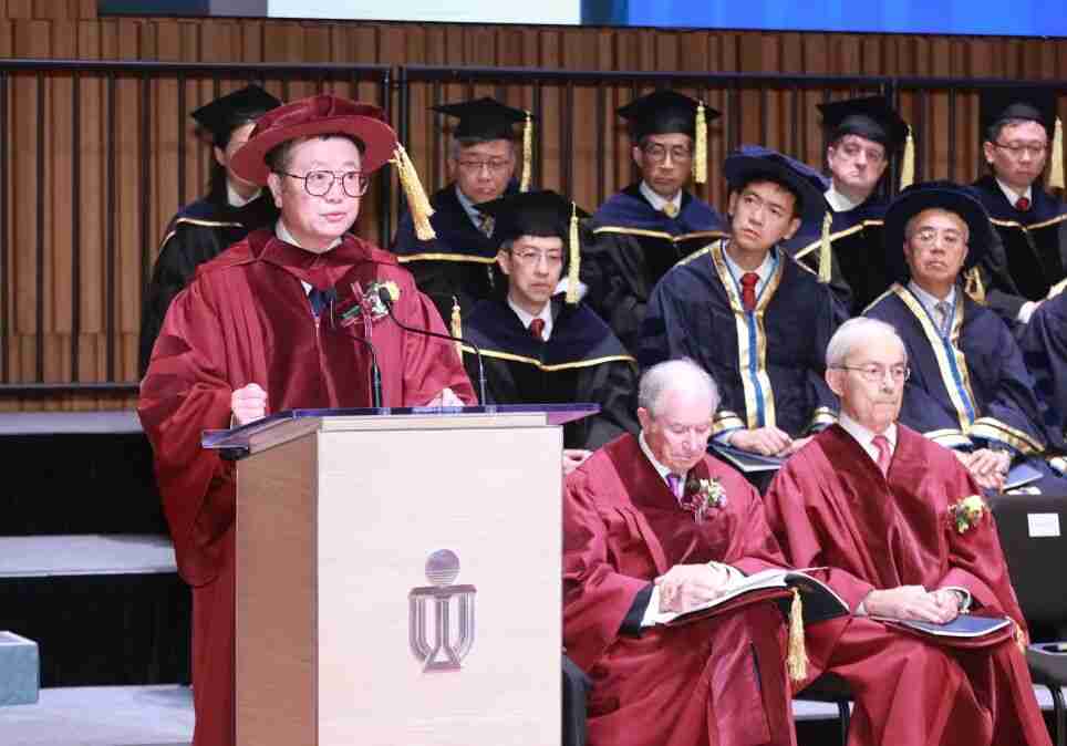 刘慈欣等五位“杰出领袖”获颁授港科大荣誉博士