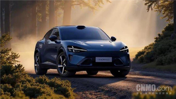 小米锁单YU7送99元不锈钢杯