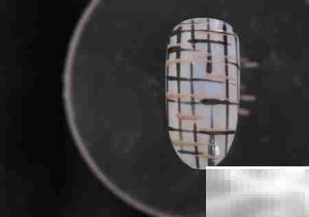 金线毛格子美甲教程