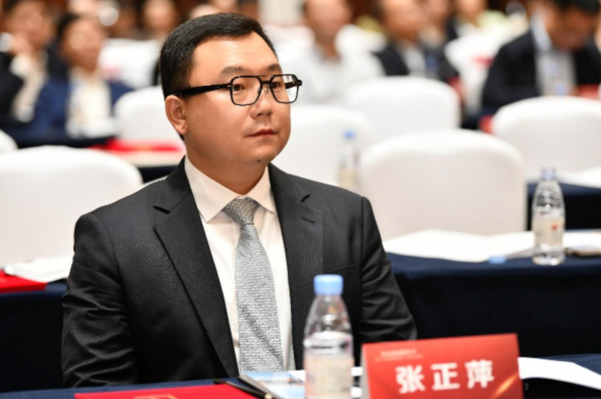 赛力斯港交所上市，张正萍宣布全球扩张计划