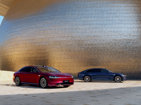 享界S9首测：科技豪华座驾体验