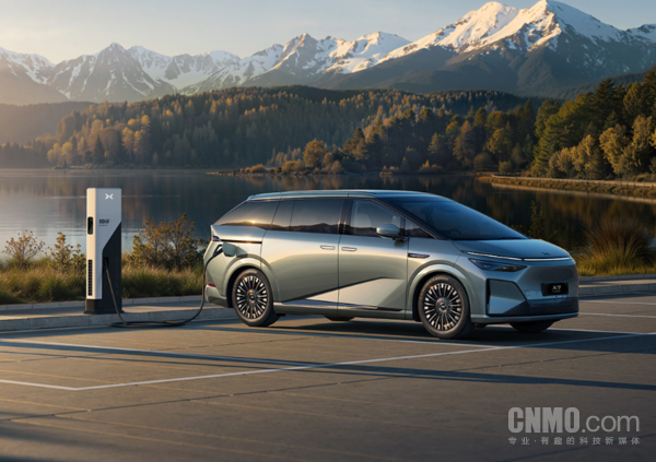 小鹏X9增程版预售火爆破纪录