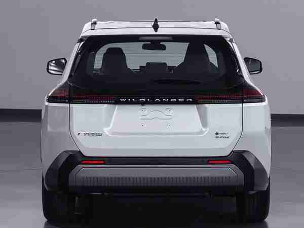 全新换代丰田威兰达11月20日上市 采用半封闭格栅设计