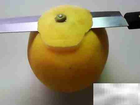 轻松剥柚子小妙招