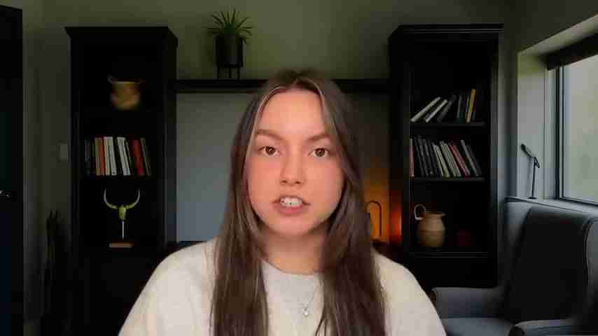 AI驱动YouTube横幅设计：Venngage快速指南