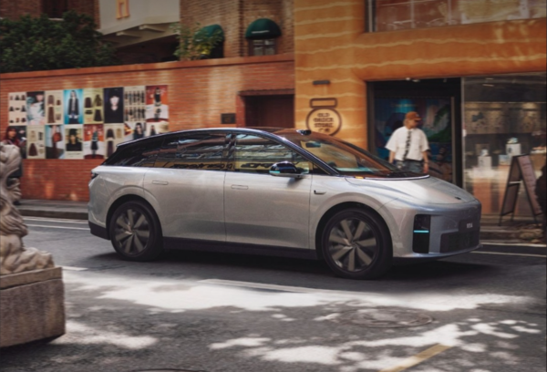 理想第三季度财报公布 营收273.65亿元 研发费用达30亿