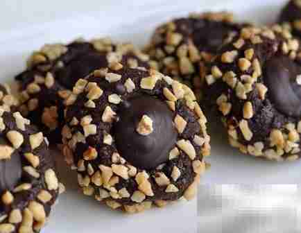 杏仁巧克力拇指饼干