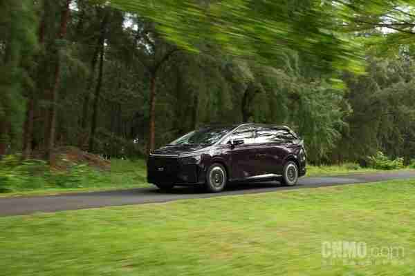 小鹏X9超级增程交付周期延至7-9周 11月销量超2000台