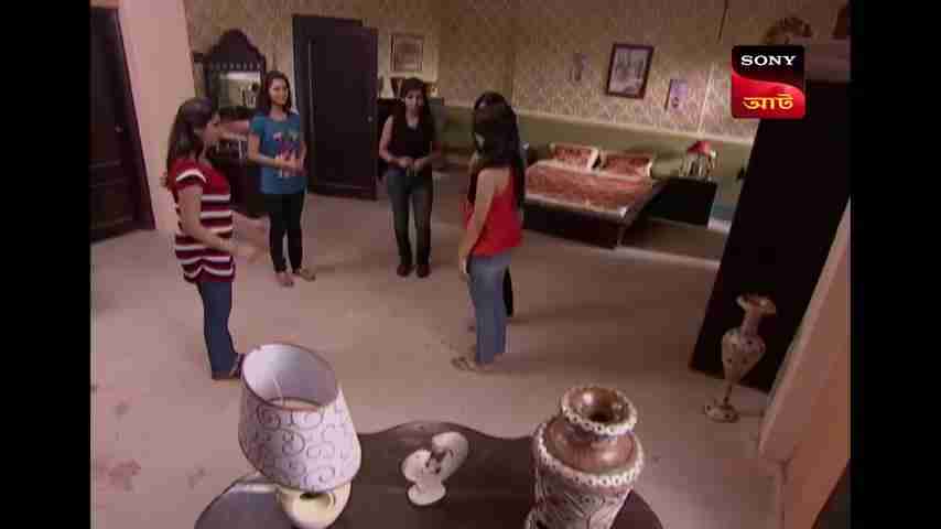 侦探游戏的魅力：少女们的捉迷藏与解谜冒险