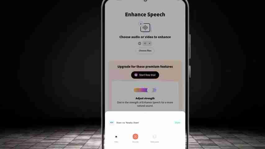 Adobe Podcast：AI驱动的免费音频增强工具