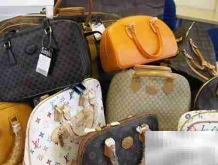 Coach包包保养小技巧