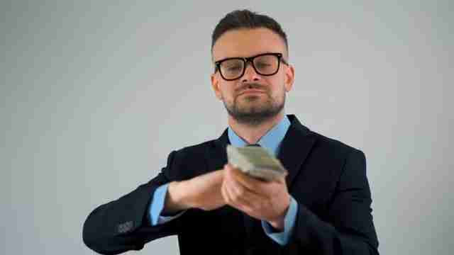 域名抢注与域名投资：新手指南，教你在线赚钱