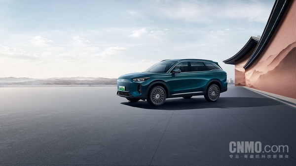 奇瑞风云T9L明日盲订，AI智能体亮相