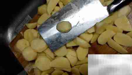 土豆包菜美食制作秘诀