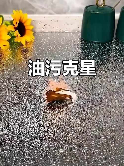 抽油烟机琴键开关缝隙的油污怎么清？ 用牙刷和竹签清洁的技巧