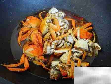 吮指河蟹做法大揭秘