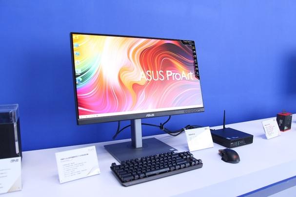 电脑双显示器如何设置扩展或复制模式？