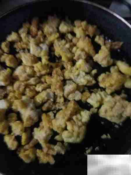 煎半成品溜肉段：快手家常菜