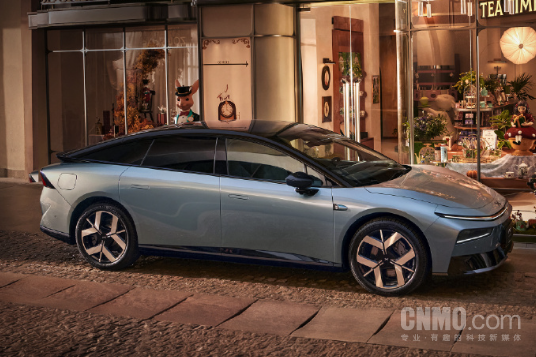 小鹏P7+第10万台整车下线 新款小鹏P7+同步开启交付