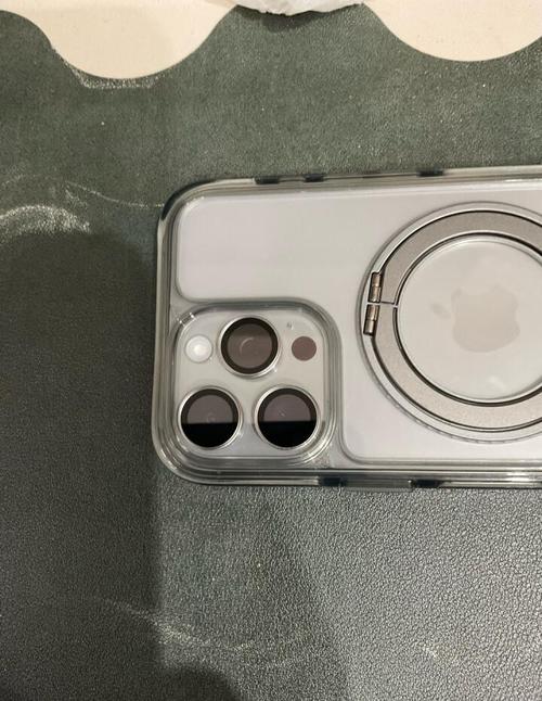 手机镜头膜怎么选才不踩雷 蓝宝石与钢化玻璃镜头膜区别【对比】