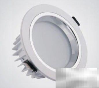 LED射灯与筒灯怎么选？