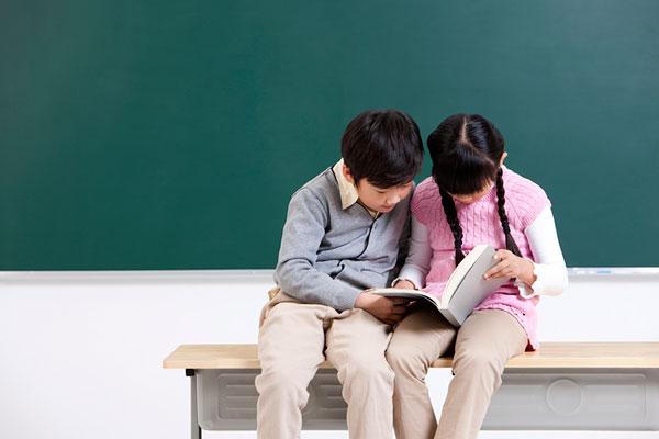 一起小学学生版界面对比解析